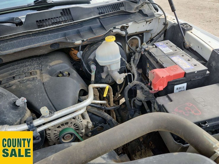 2014-dodge-1500-image-26