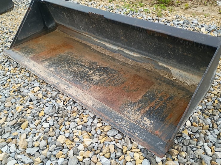 #24752-•-78"-smooth-bucket-skid-steer-attachment-image-6