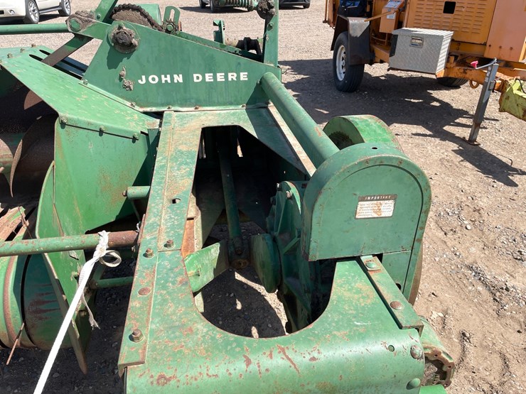 john-deere-14t-image-7