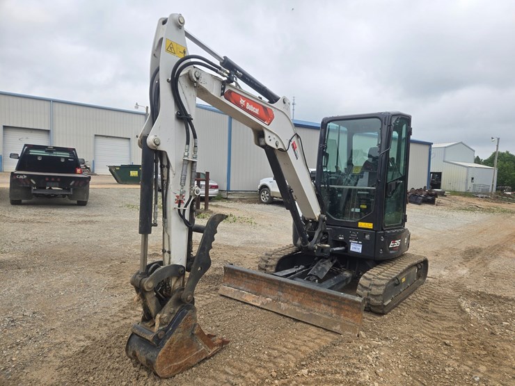 2023-bobcat-e35i-image-1
