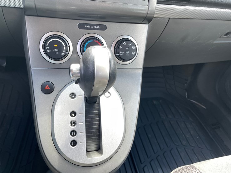 #1410-•-2007-nissan-sentra-sedan-(has-mn-title)-image-22