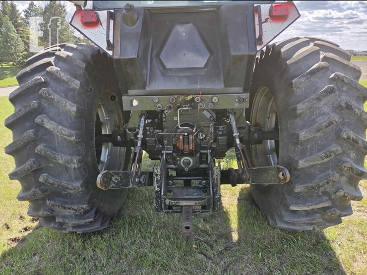 1985-case-ih-3294-image-5