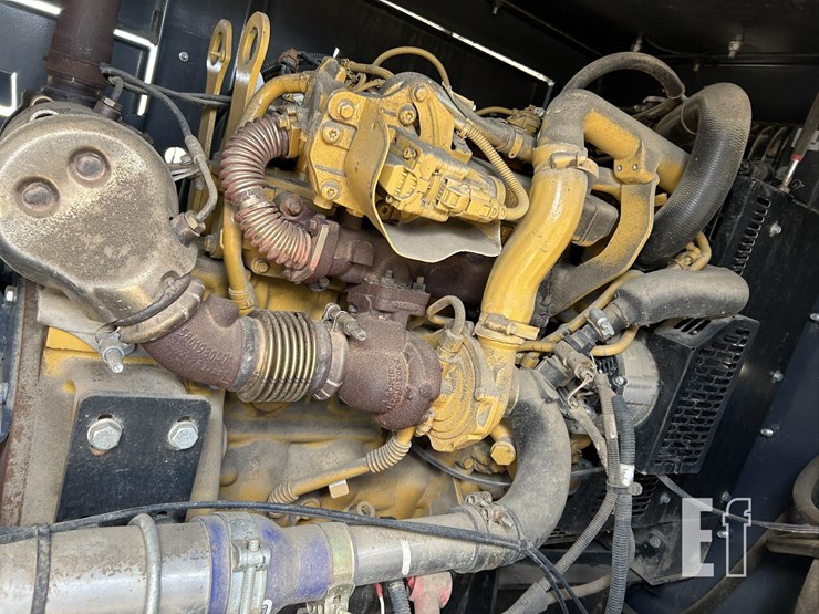 2019-superior-f42x75-image-31