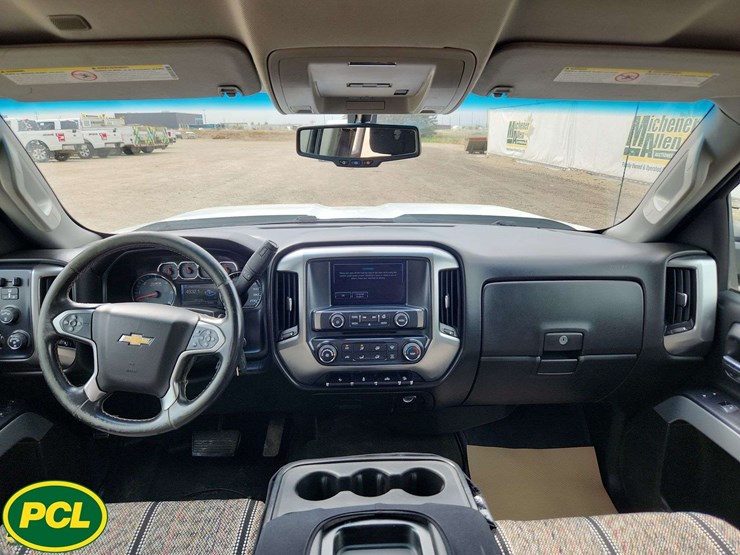 2017-chevrolet-silverado-2500hd-image-15