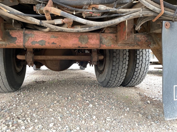 #1302-•-2003-chevrolet-c7500-boom-truck-**non-runner**(has-mn-title)-image-18