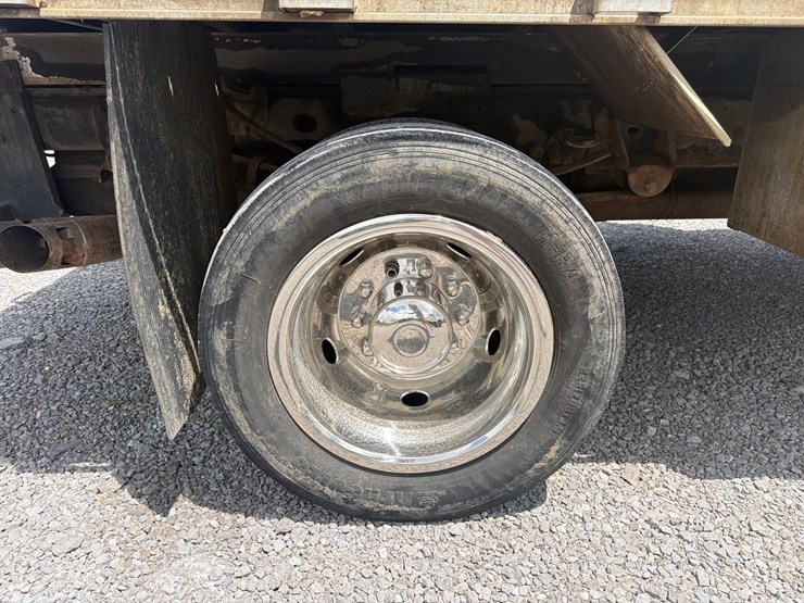 2013-ford-f450-image-12