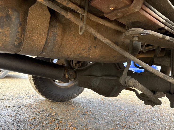 2001-dodge-2500-image-17