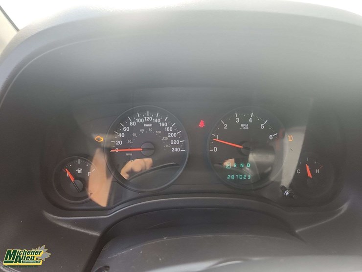 2010-jeep-compass-image-20