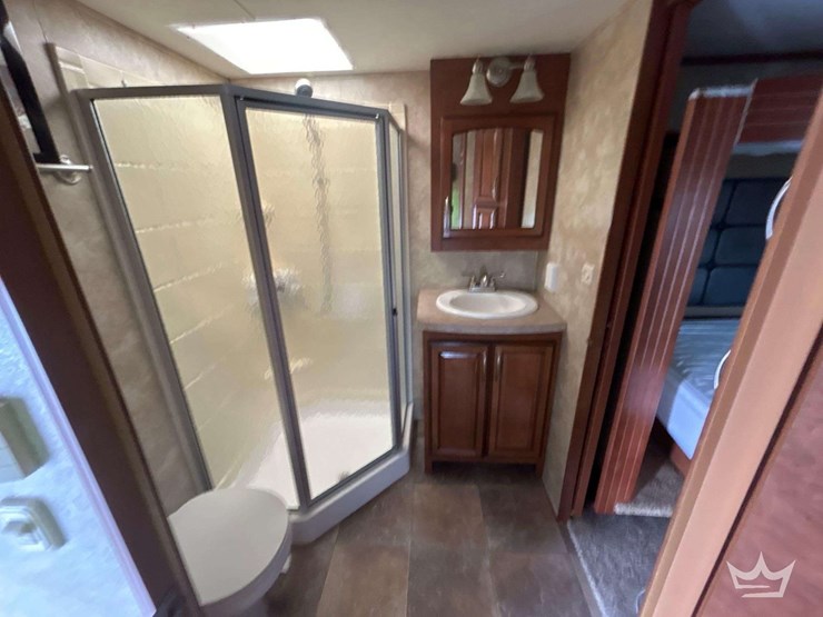 2013-forest-rive-brookstone-310ls-5th-wheel-t/a-travel-trailer-image-26