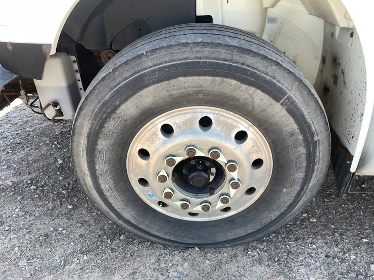 2013-international-durastar-4400-image-18