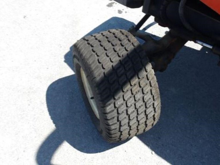 2006-kubota-f3680-image-48