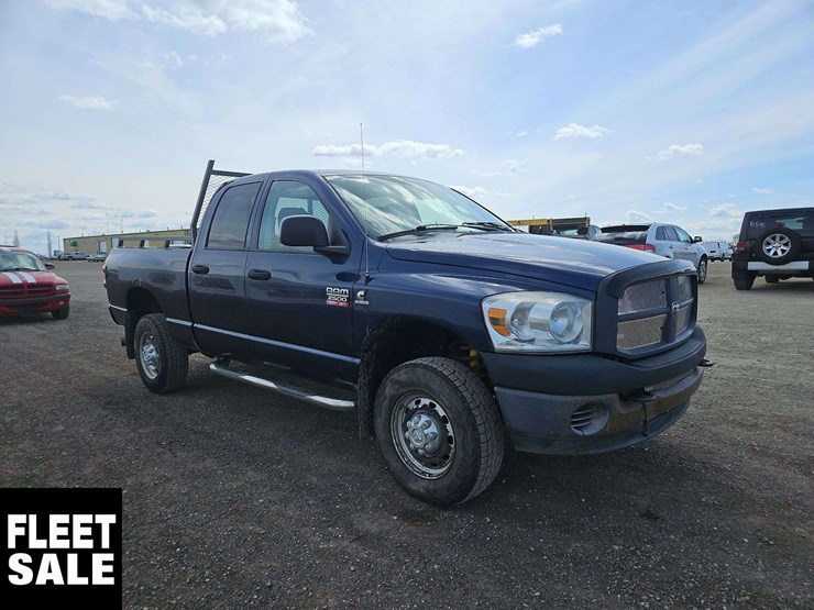 2008-dodge-ram-2500-image-2