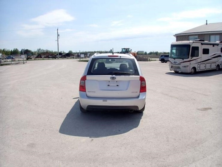 2007-kia-rondo-ex-sport-utility-vehicle-knafg52667-image-6
