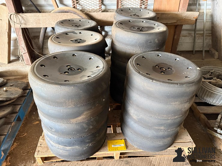 planter-gauge-wheels-image-2
