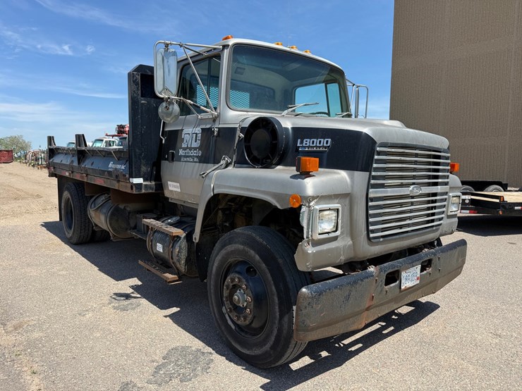 1993-ford-l8000-image-7