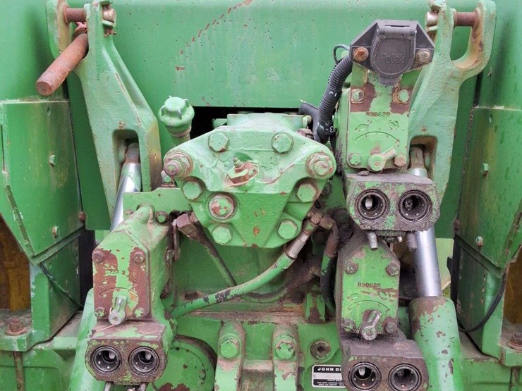 john-deere-8640-image-11