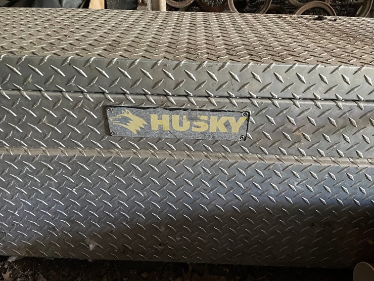 #2894-•-aluminum-diamond-plate-truck-box-(or)-image-2