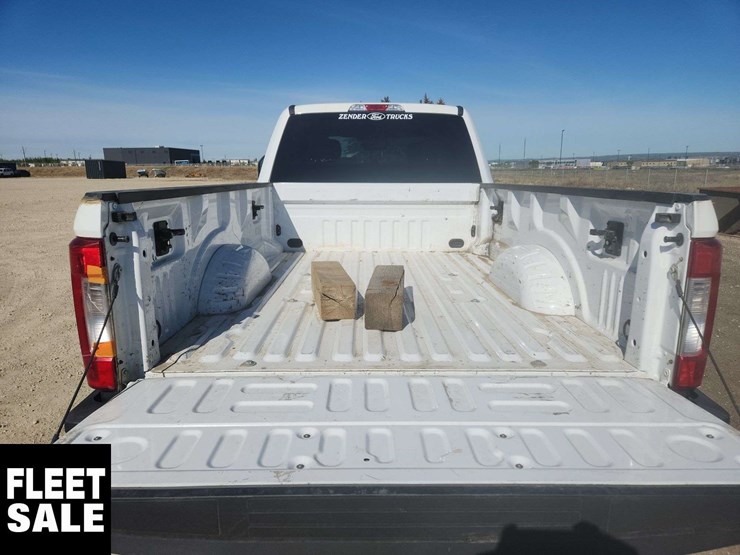 2017-ford-f350-image-16
