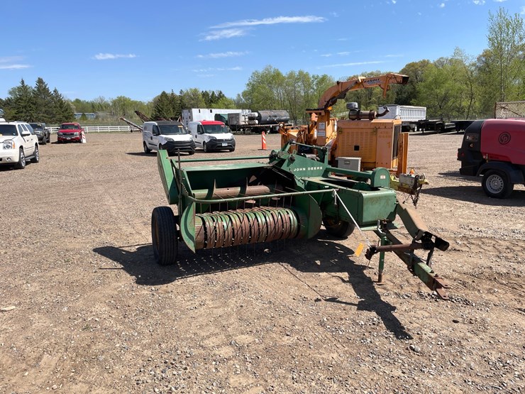 john-deere-14t-image-4