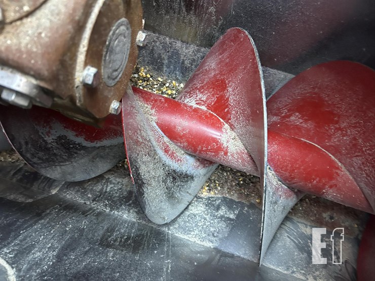 buhler-farm-king-16104-image-39