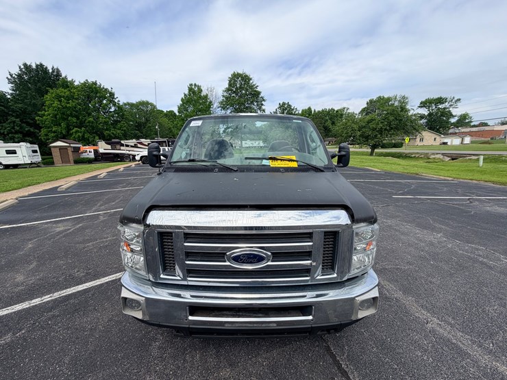 2008-ford-e450-image-2