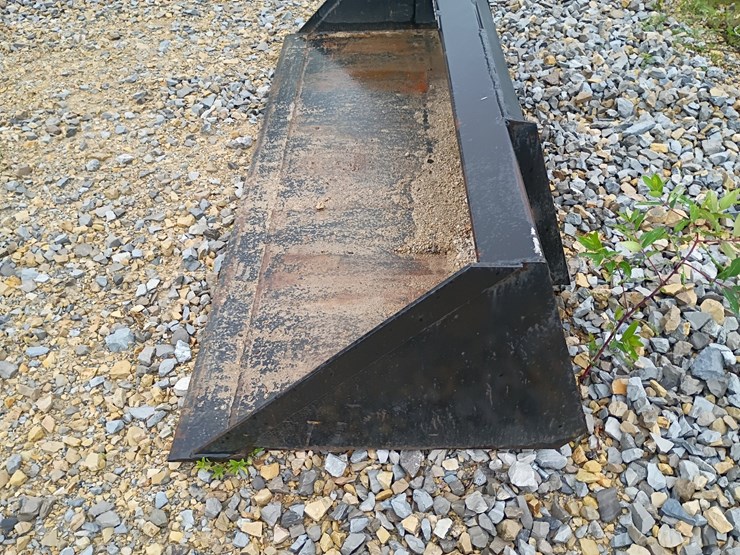 #24750-•-78"-smooth-bucket-skid-steer-attachment-image-7