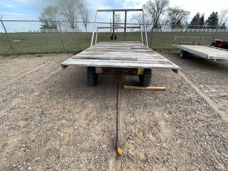 #1101-•-hay-wagon-image-10