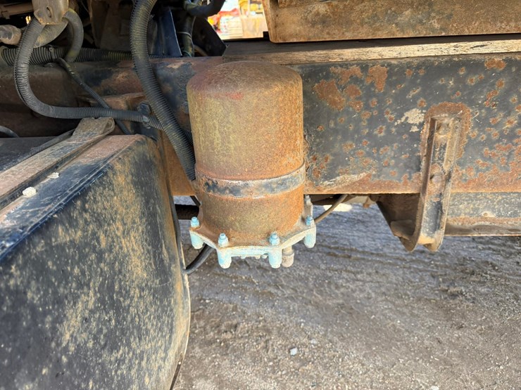 1993-ford-l8000-image-27