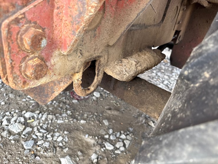 ditch-witch-3700-image-10