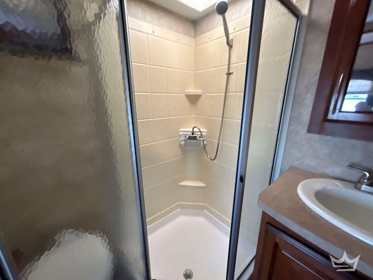 2013-forest-rive-brookstone-310ls-5th-wheel-t/a-travel-trailer-image-27