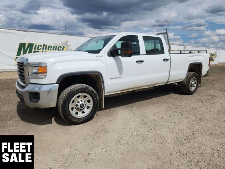 2017-gmc-sierra-2500hd-image-1
