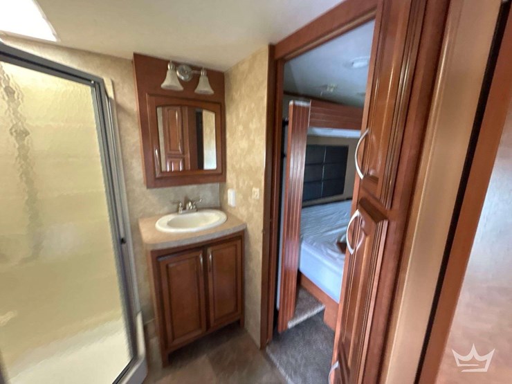 2013-forest-rive-brookstone-310ls-5th-wheel-t/a-travel-trailer-image-29