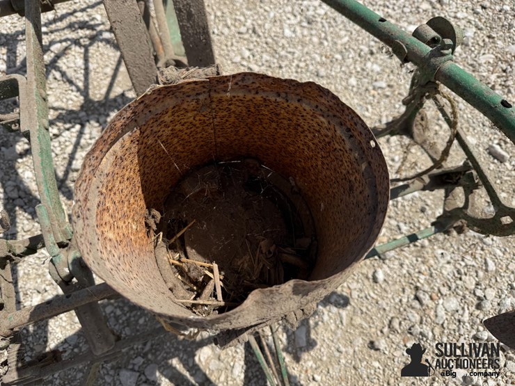 john-deere-2r40-planter-image-13