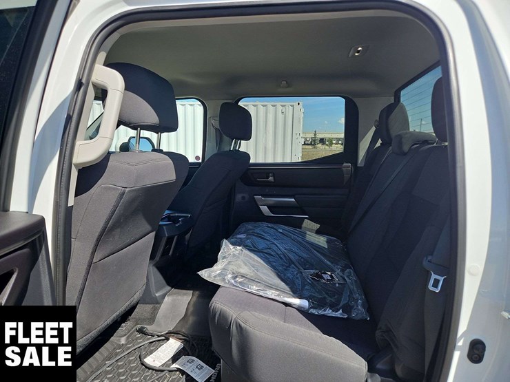 2023-toyota-tundra-image-16
