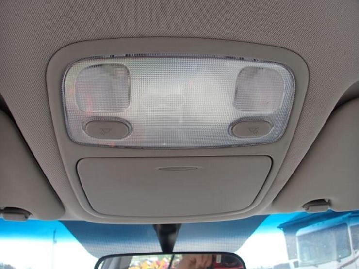 2007-kia-rondo-ex-sport-utility-vehicle-knafg52667-image-24