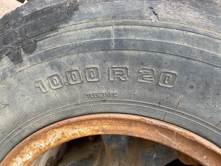1980-ford-9000-image-28