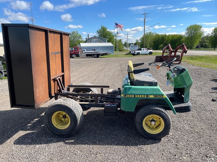 john-deere-1800-image-11