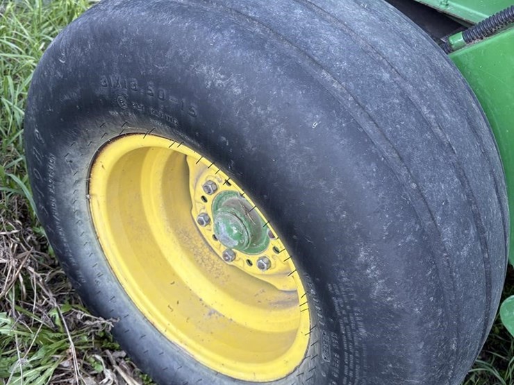 2001-john-deere-567-image-6