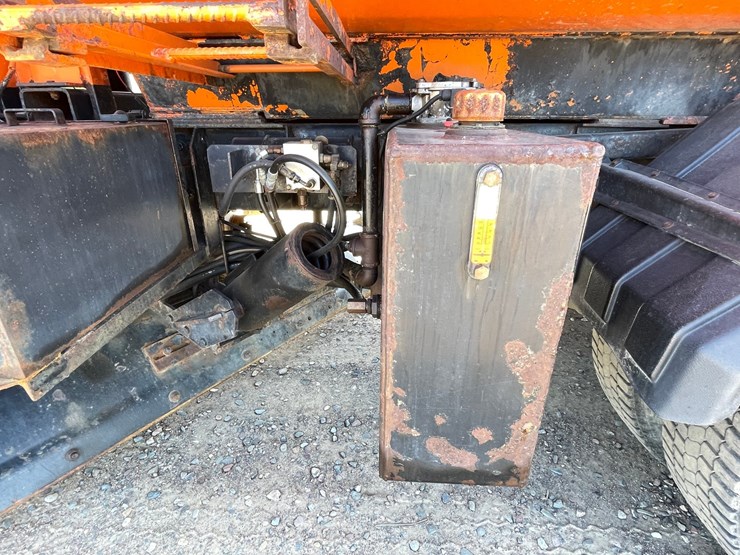 2006-caterpillar-c13-image-14