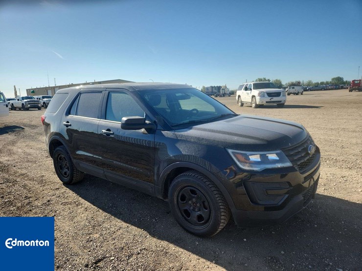 2018-ford-explorer-image-2