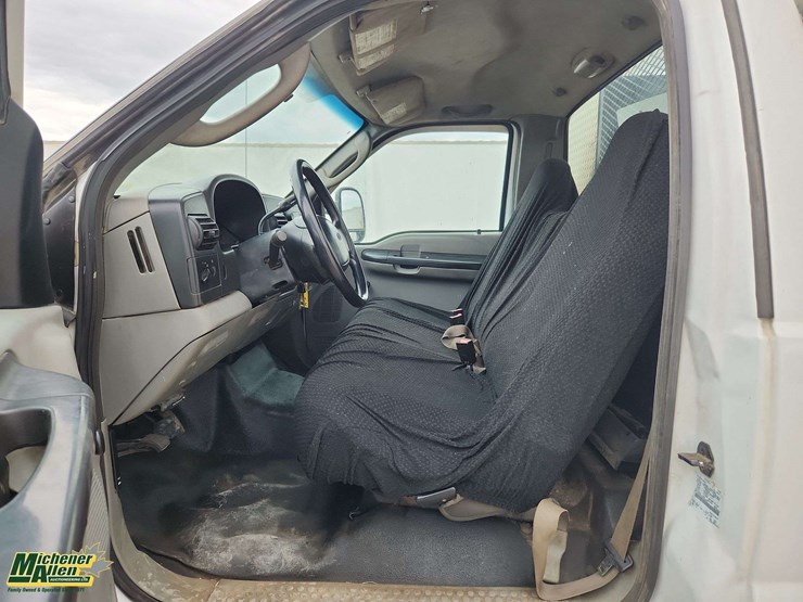 2006-ford-f450-xl-image-14