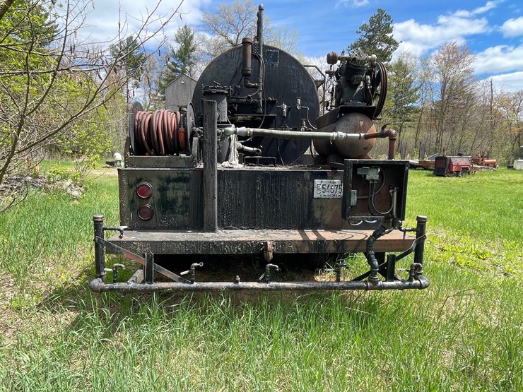 #2881-•-1990-international-sealcoating-truck-(has-wi-title)-(or)-image-4
