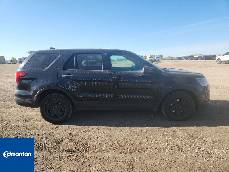 2018-ford-explorer-image-7