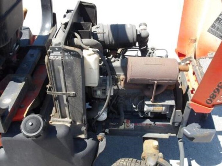 2006-kubota-f3680-image-38