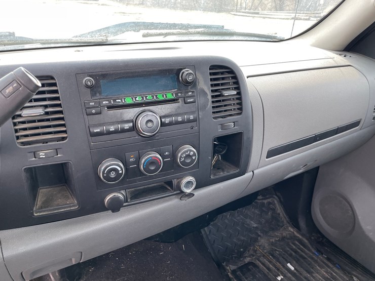 2008-chevrolet-silverado-1500-image-43