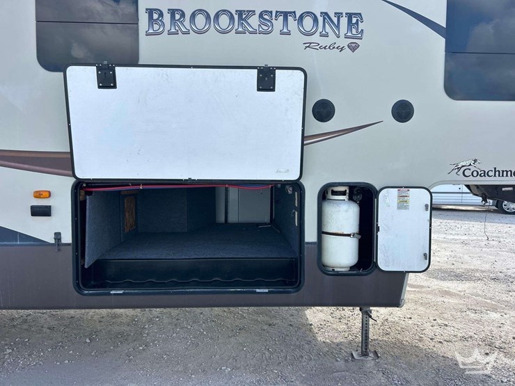 2013-forest-rive-brookstone-310ls-5th-wheel-t/a-travel-trailer-image-34