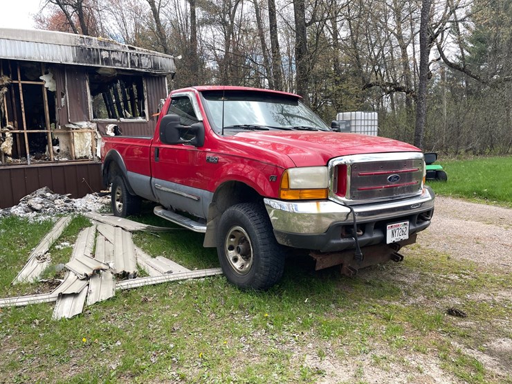 #2865-•-2000-ford-f250-pickup-truck-(has-wi-title)-(or)-image-2