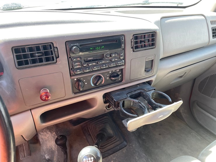 2000-ford-f550-image-23
