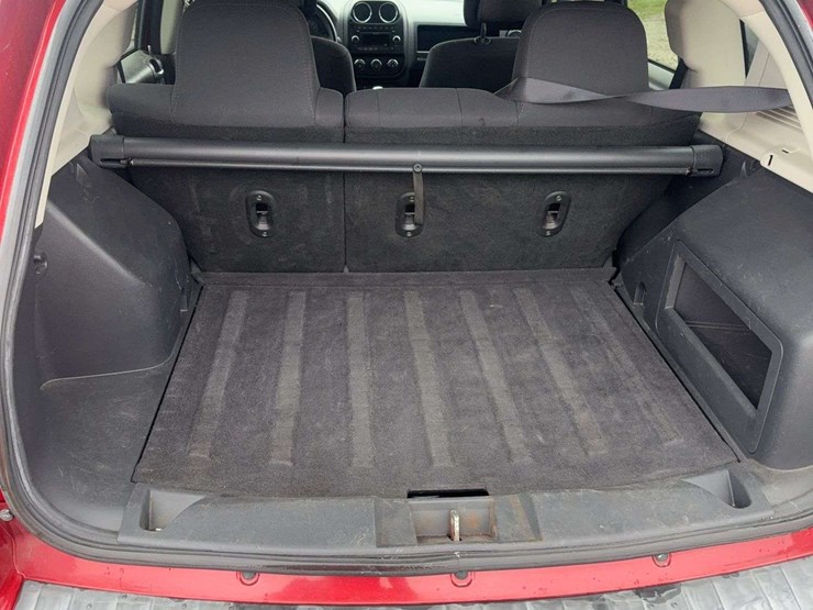2010-jeep-compass-sport-image-7