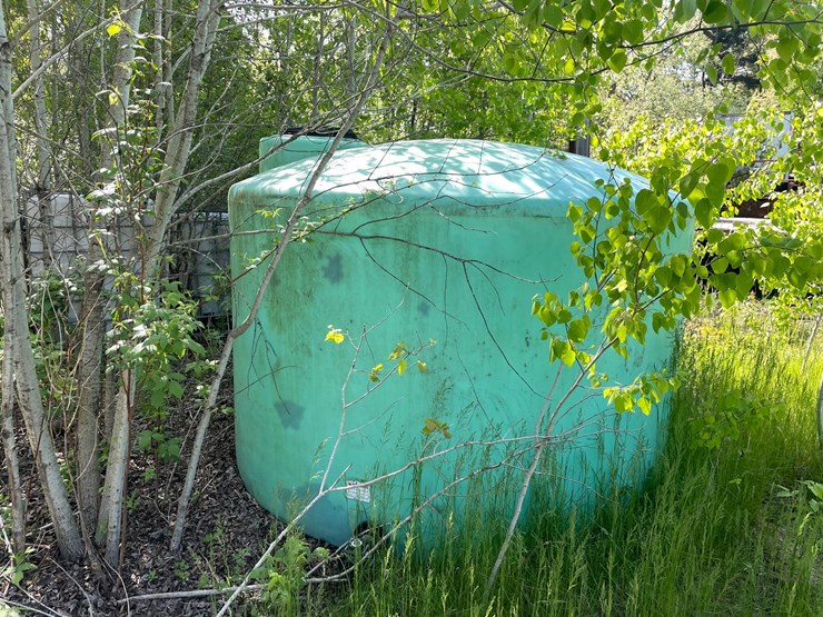 #2826-•-1500-gallon-plastic-tank-(or)-image-12